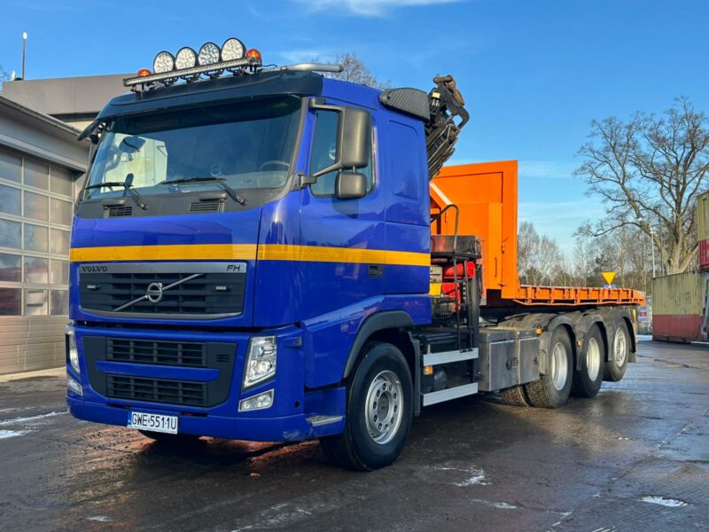 Volvo FH8 hakowiec+ żuraw Palfinger, 2010 r., 506KM